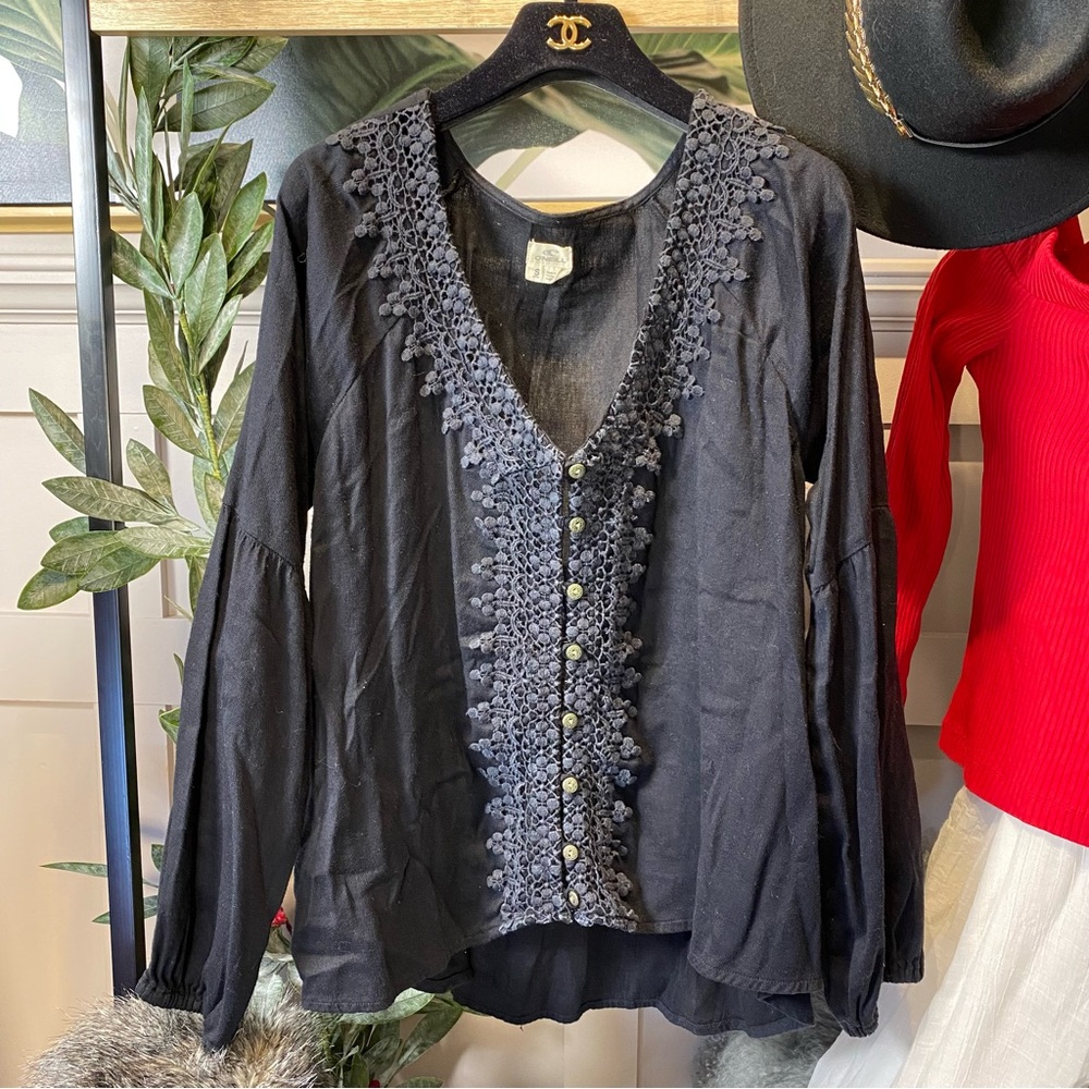 O'Neill Black Button-Down Blouse with Embroidery Boutique Bohemian S